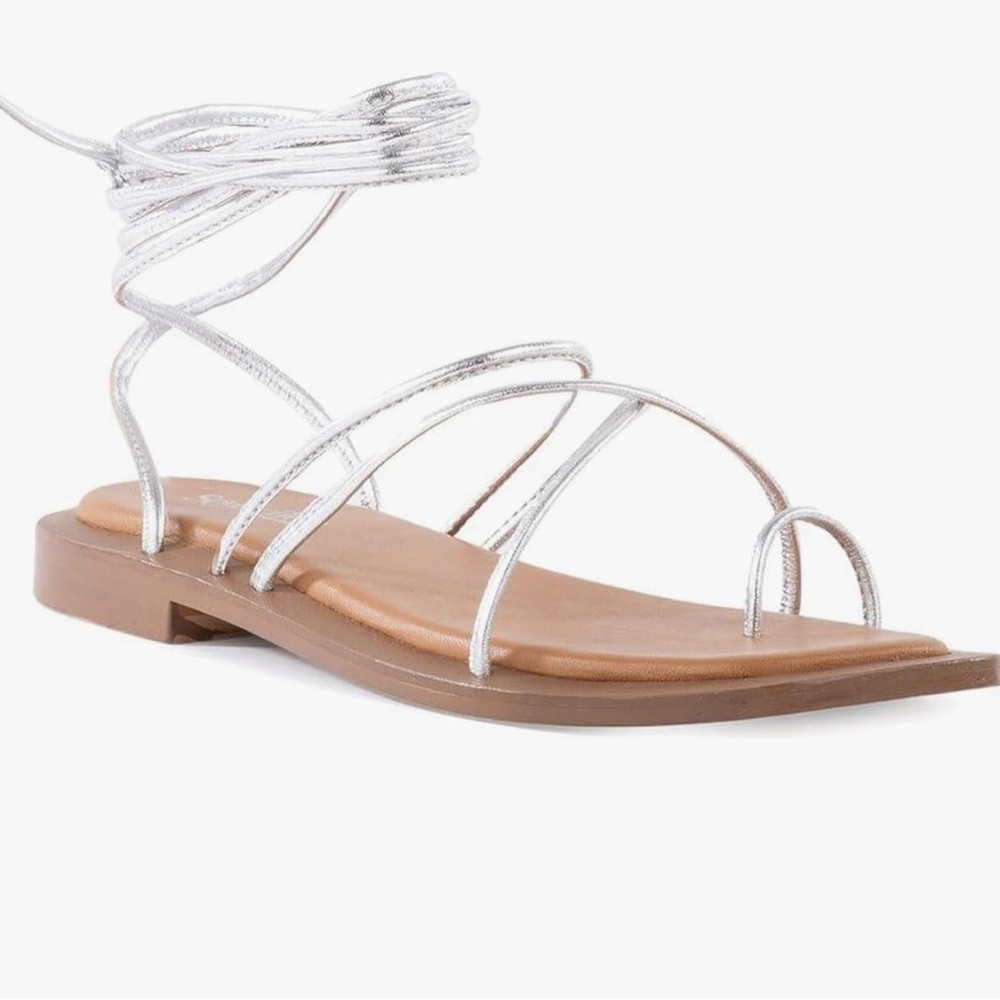 NWT Seychelles Silver Wrap Sandals Size 6